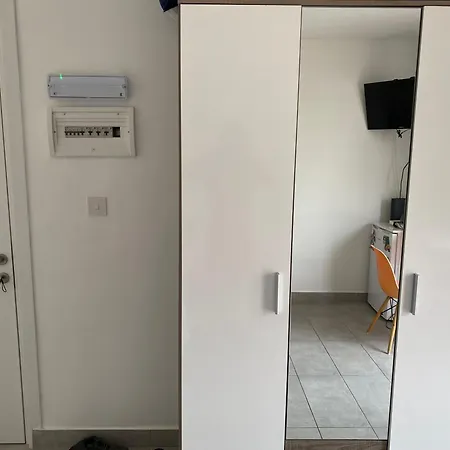 Bright And Portable Studio In Sliema Apartment *